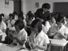 1964년 중학교 가정과 자수실습